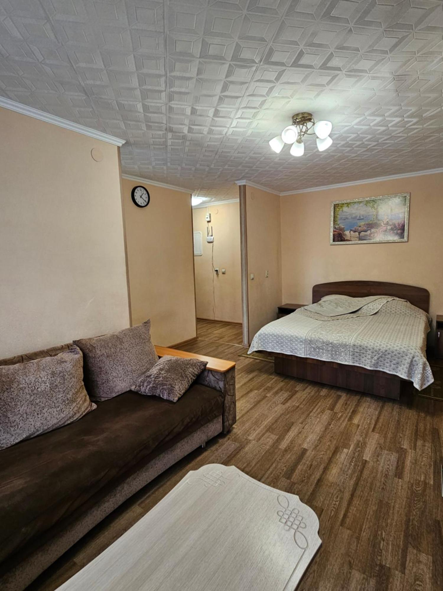 Lux Apartment On Potanina 19 Ustʼ-Kamenogorsk Exteriör bild