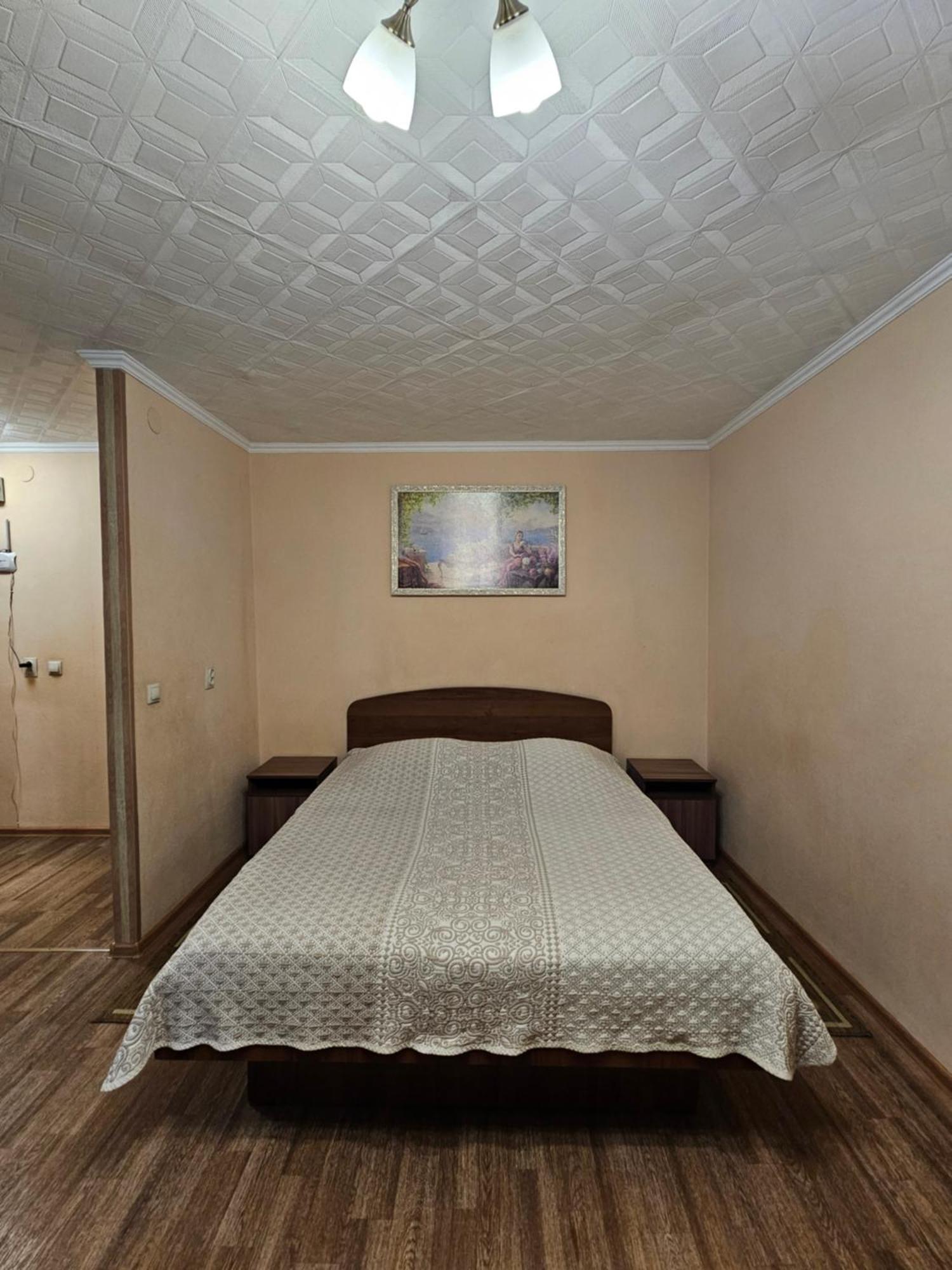 Lux Apartment On Potanina 19 Ustʼ-Kamenogorsk Exteriör bild